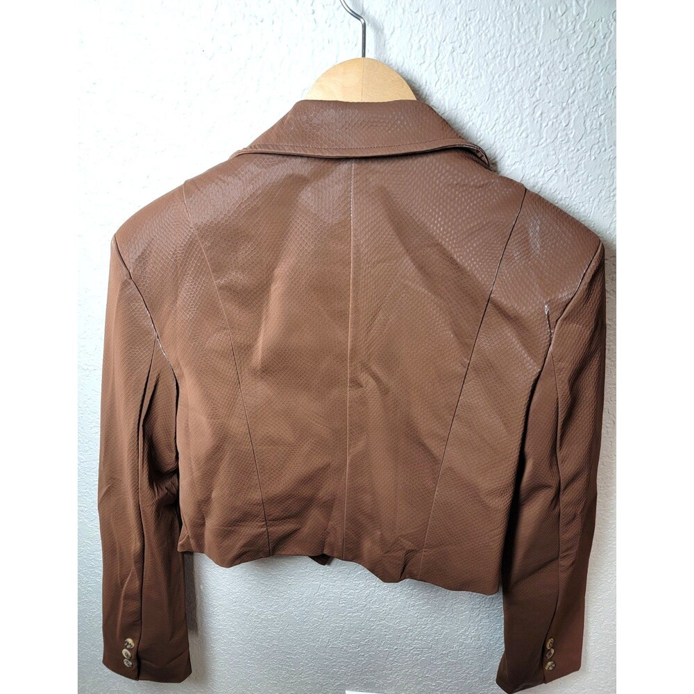 Fashion Nova Women’s Brown Snakeskin Faux Leather Cropped Blazer Jacket Size M - Picture 5 of 12